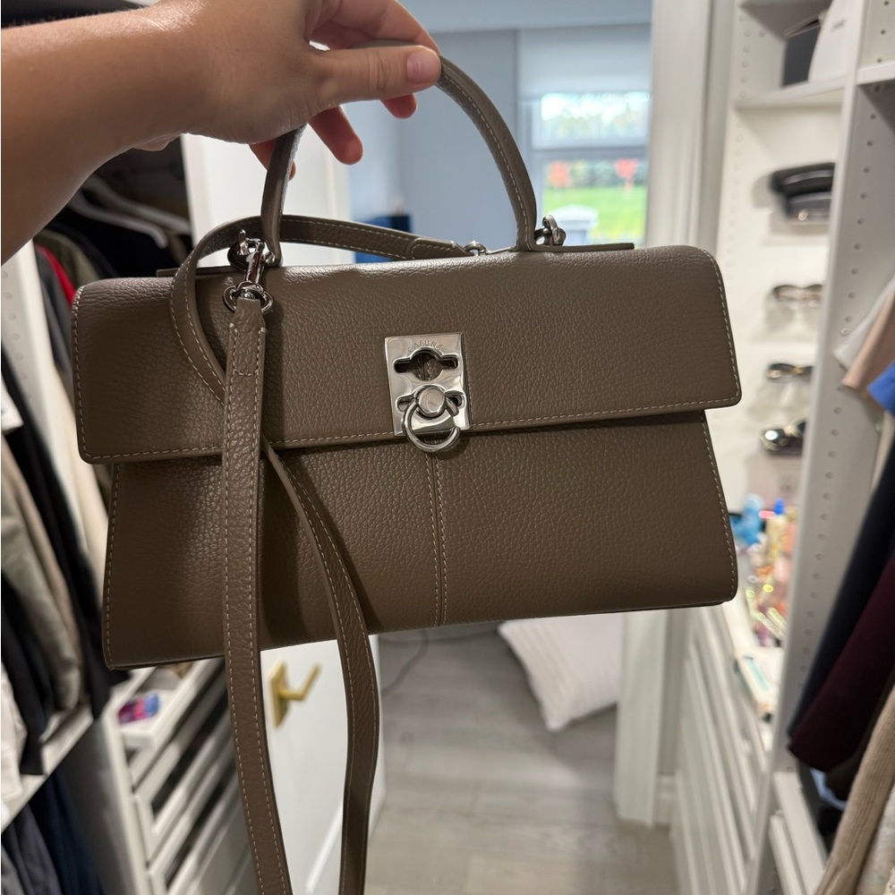 Cafune stance medium taupe brown